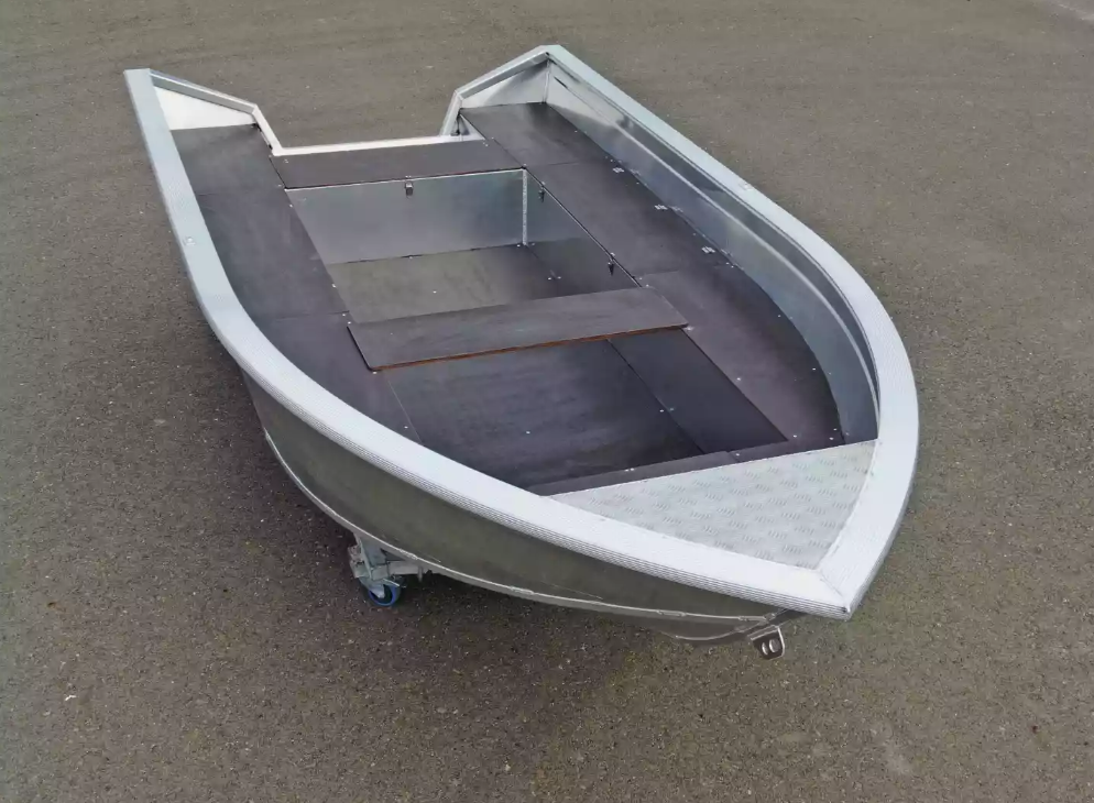 Алюминиевая лодка  Неман-420 в Москве