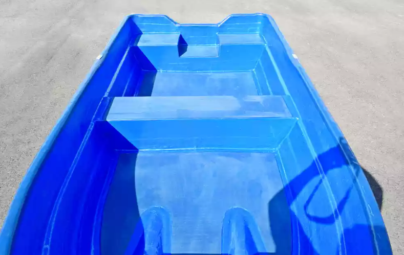 Стеклопластиковая лодка Neman-340 (тримаран) в Москве