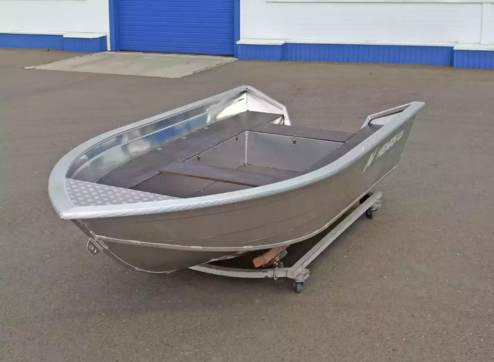 Алюминиевая лодка  Неман-420 в Москве