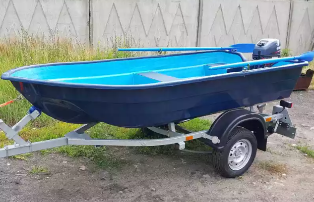 Стеклопластиковая лодка Neman-340 (тримаран) в Москве