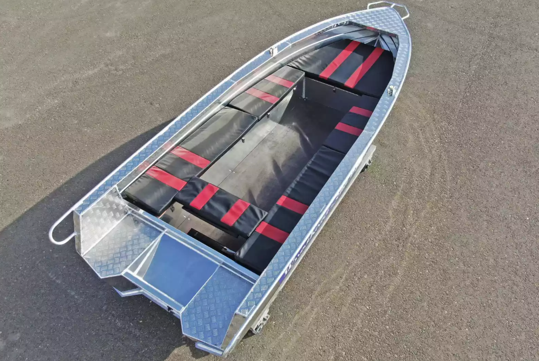 Алюминиевая лодка Wyatboat-390РМ увеличенный борт в Москве