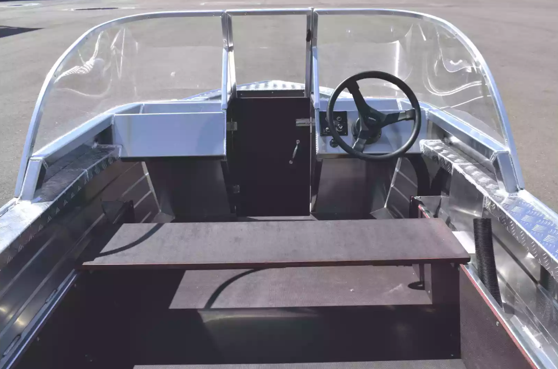 Алюминиевая лодка Wyatboat-390 DCM в Москве