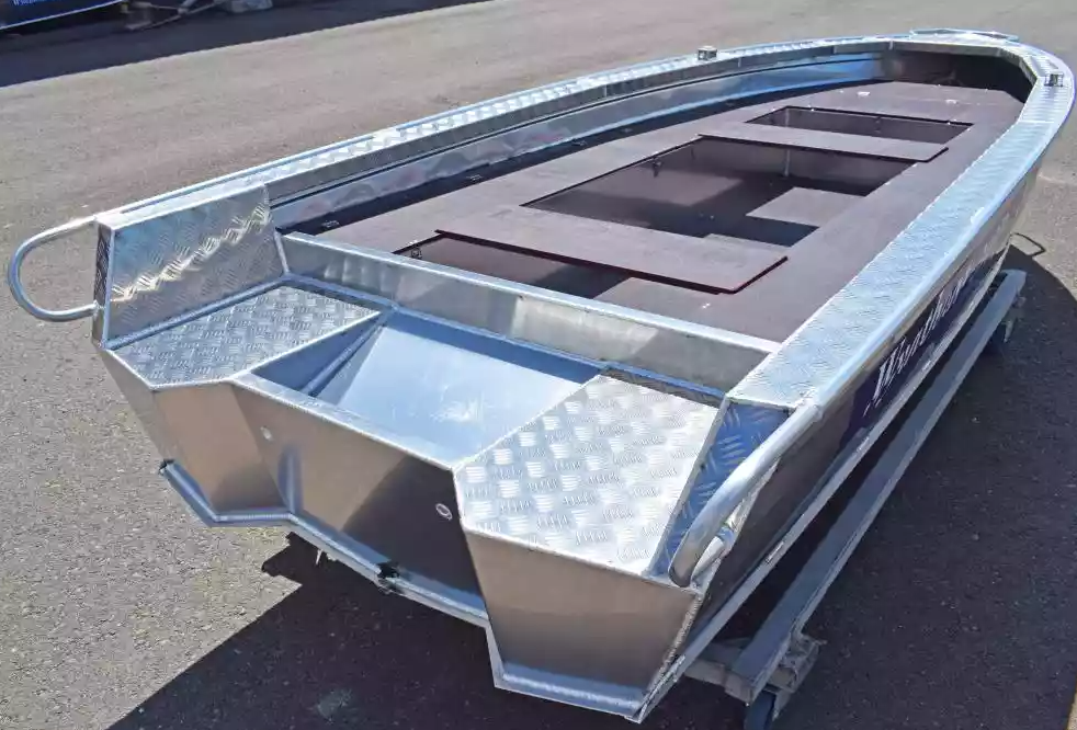 Алюминиевая лодка Wyatboat-390РМ в Москве