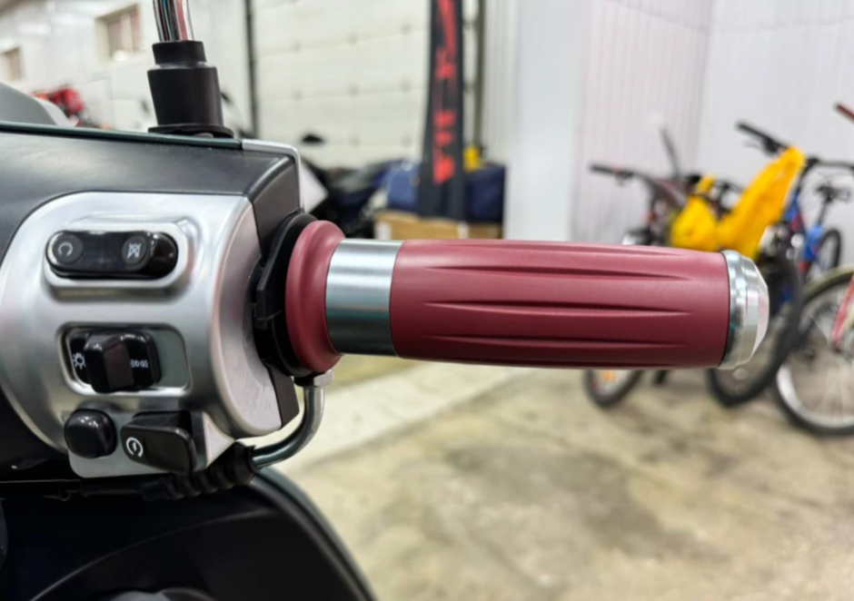 Скутер PROMAX Miami 240 (49) в Москве