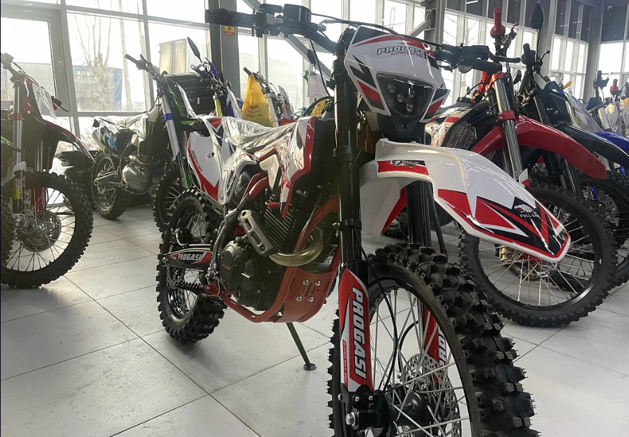 Мотоцикл Progasi SUPER MAX 250 PRO SPORT в Москве Мотоцикл Progasi SUPER MAX 250 PRO SPORT в Москве