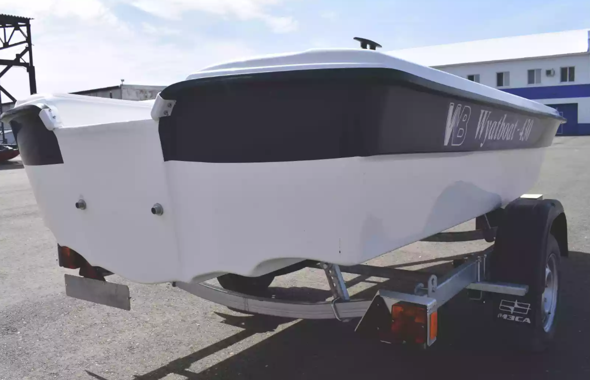 Стеклопластиковая лодка Wyatboat 430 тримаран в Москве