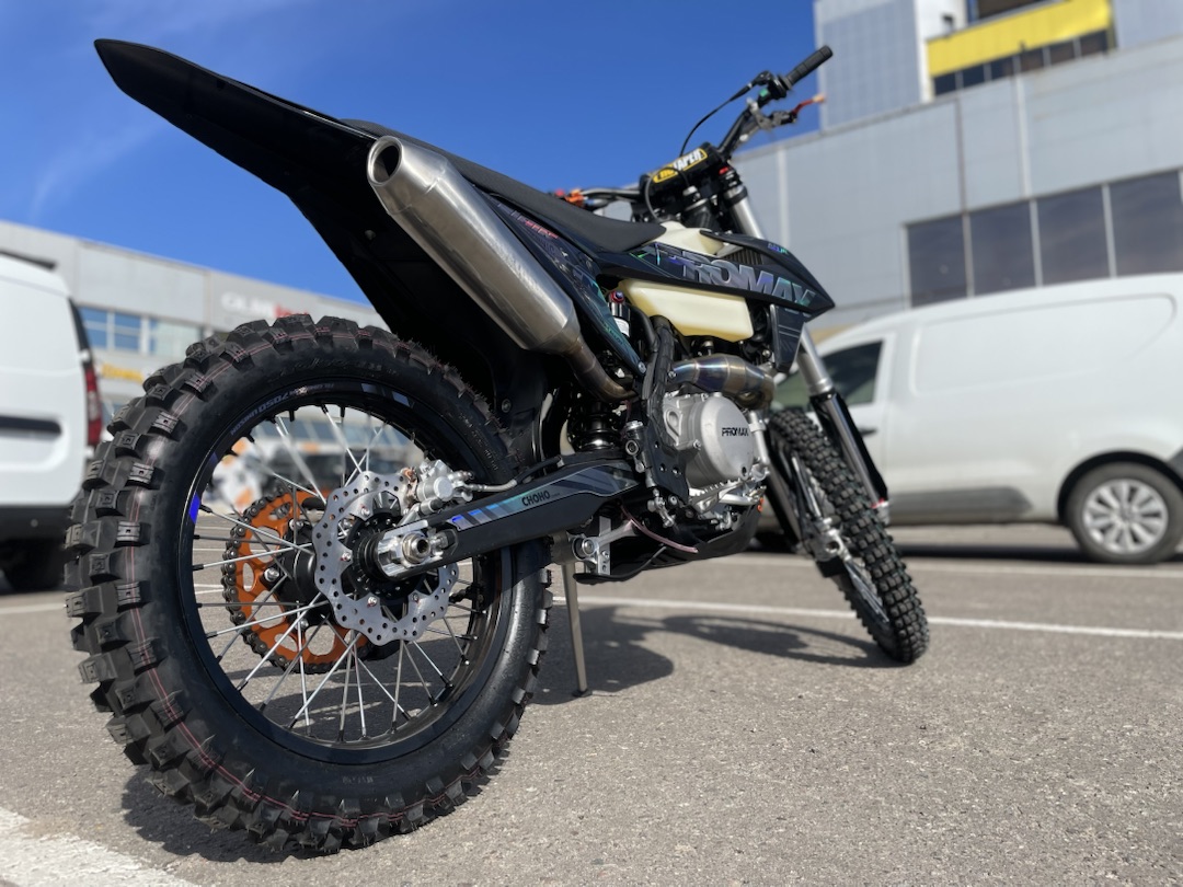 Кроссовый мотоцикл (эндуро) PROMAX PZ9 480 PRO-SPORT в Москве Кроссовый мотоцикл (эндуро) PROMAX PZ9 480 PRO-SPORT в Москве