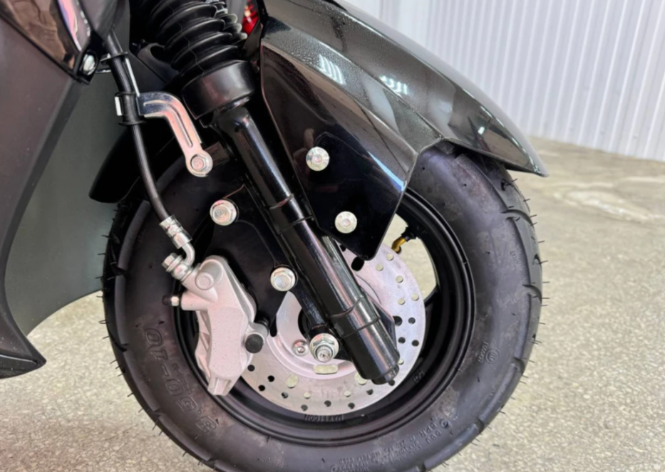 Скутер PROMAX ROX 200 (49) в Москве Скутер PROMAX ROX 200 (49) в Москве