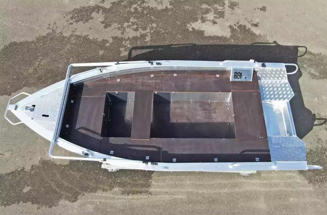Алюминиевая лодка Wyatboat-390РМ в Москве