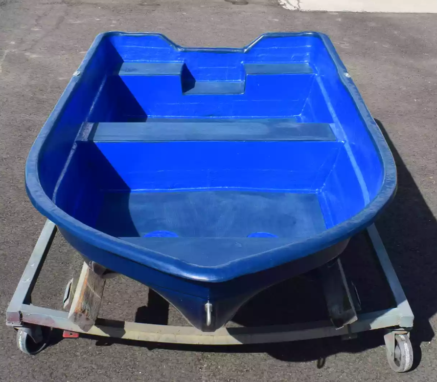 Стеклопластиковая лодка Neman-340 (тримаран) в Москве