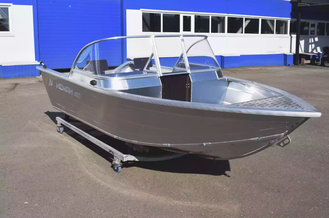 Алюминиевая лодка  Неман-400 DCM в Москве