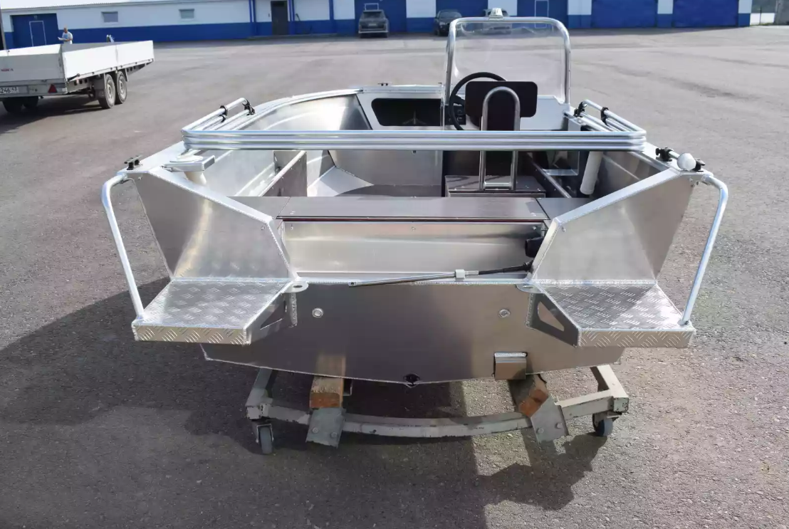 Алюминиевая лодка Неман-400 С в Москве