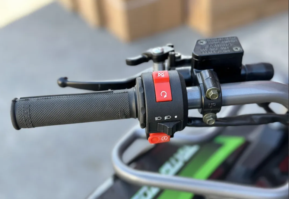 Квадроцикл GBM DAXTER 220 NEW в Москве