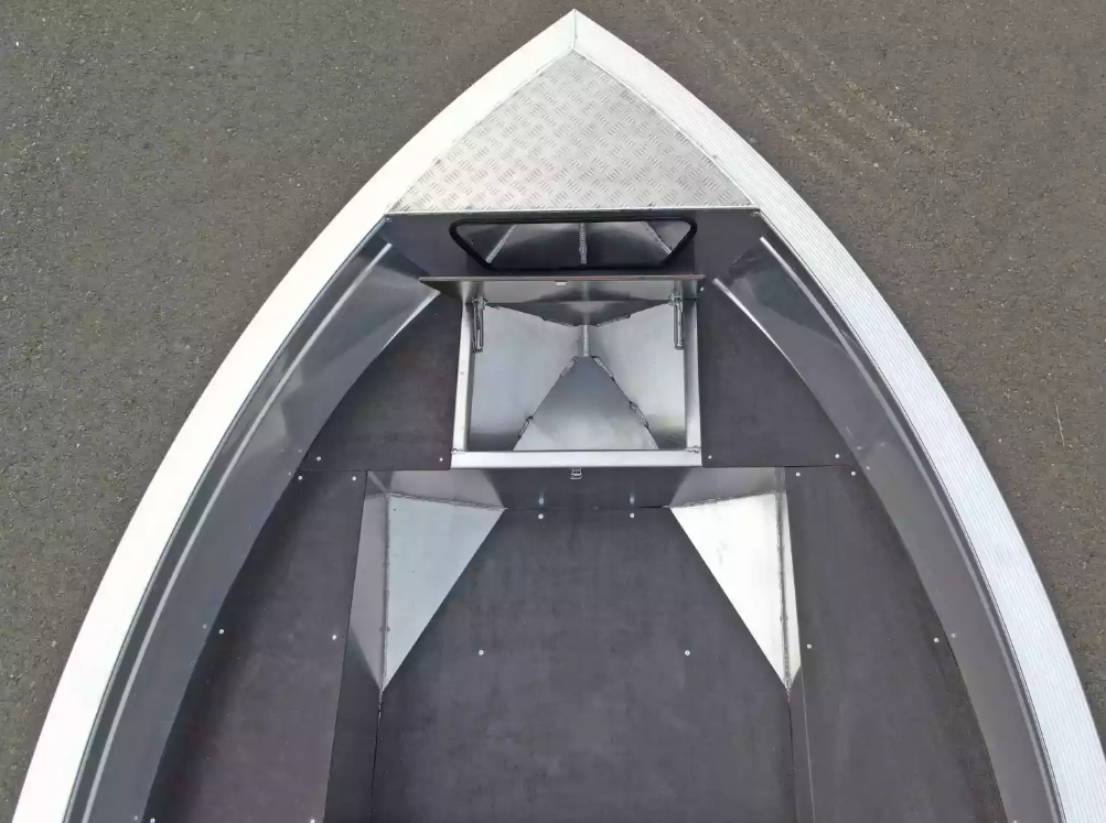 Алюминиевая лодка  Неман-420 в Москве