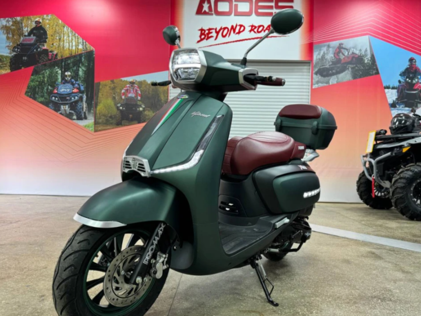 Скутер PROMAX Miami 240 (49) в Москве