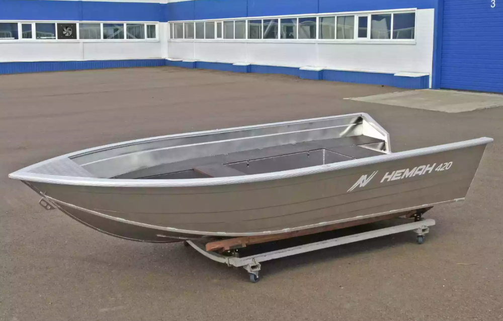 Алюминиевая лодка  Неман-420 в Москве