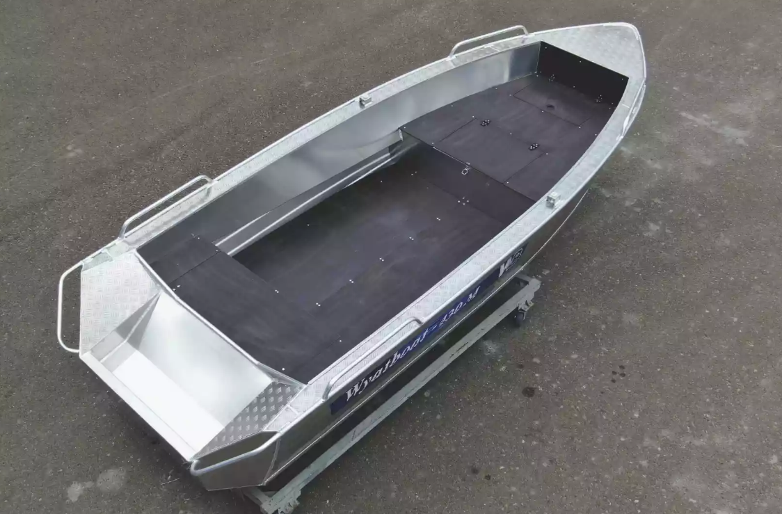 Алюминиевая лодка  Wyatboat-430М FISH в Москве