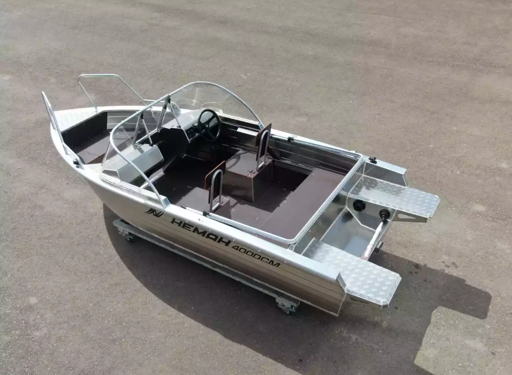 Алюминиевая лодка  Неман-400 DCM NEW в Москве