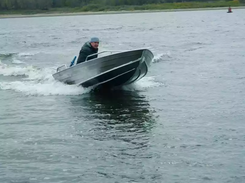 Алюминиевая лодка Wyatboat-390 M в Москве