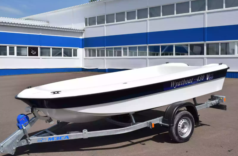 Стеклопластиковая лодка Wyatboat 430 тримаран в Москве