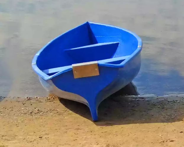 Стеклопластиковая лодка Омуль в Москве