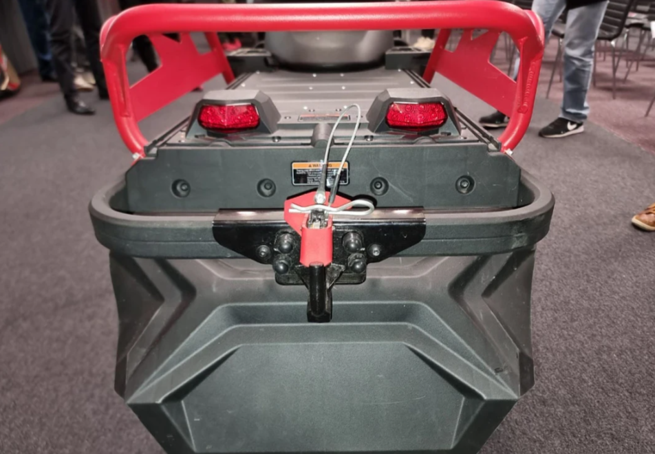 Снегоход AODES Siberiacross 1000 SWT 600mm LCD 6.8 в Москве Снегоход AODES Siberiacross 1000 SWT 600mm LCD 6.8 в Москве