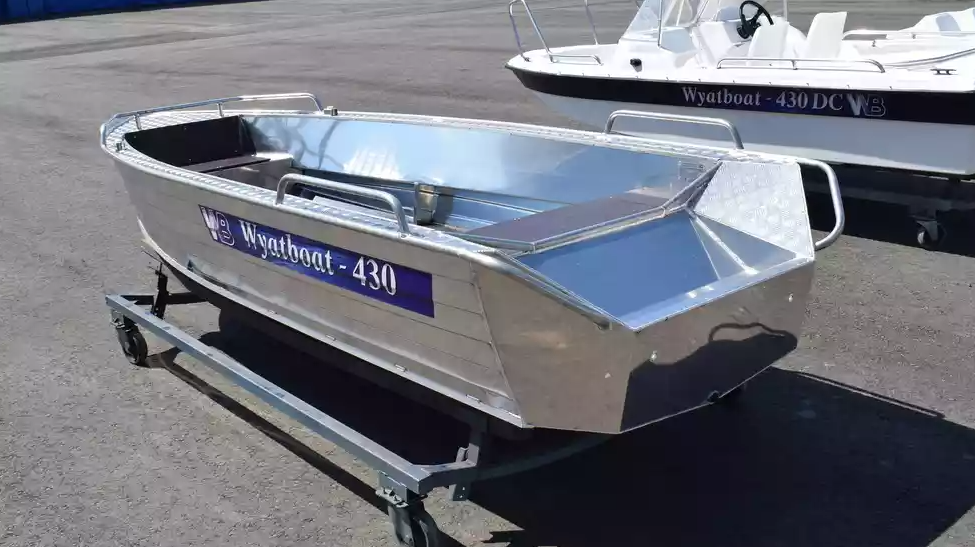 Алюминиевая лодка  Wyatboat-430М в Москве
