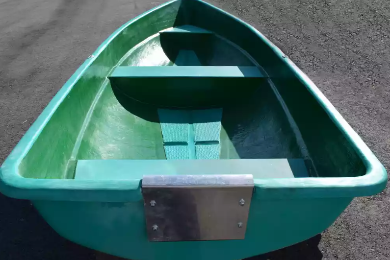 Стеклопластиковая Лодка Голавль в Москве