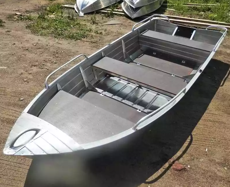 Алюминиевая лодка Вятка-Профи 37 в Москве