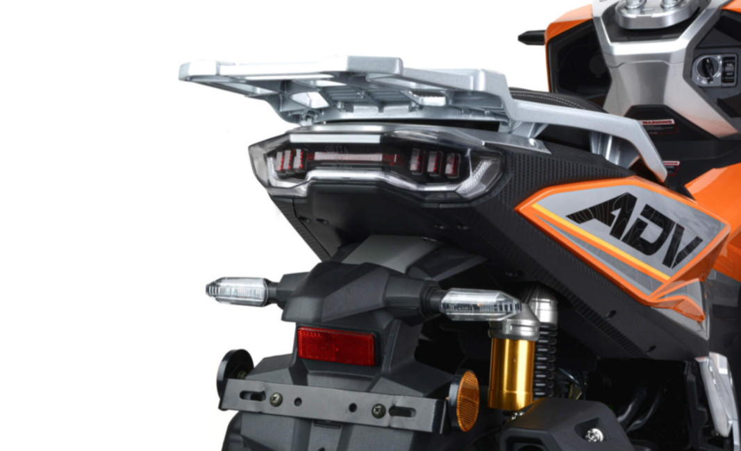 Скутер MOTOLAND (МОТОЛЕНД) T-MAX 150 в Москве