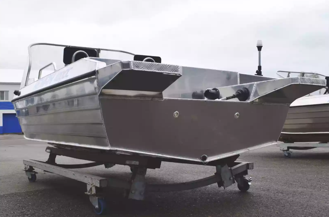 Алюминиевая лодка  Neman-400 DC в Москве