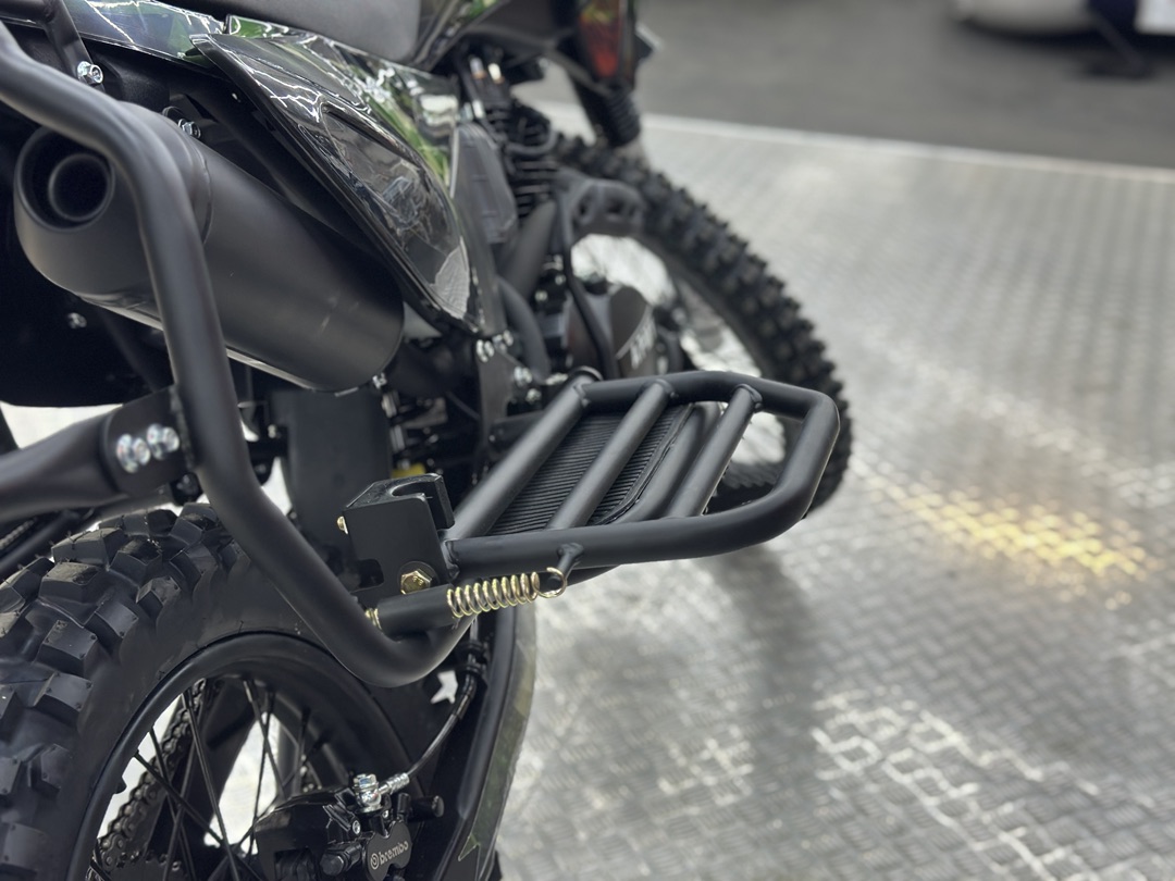 Кроссовый мотоцикл PROMAX ARMY 250 в Москве Кроссовый мотоцикл PROMAX ARMY 250 в Москве