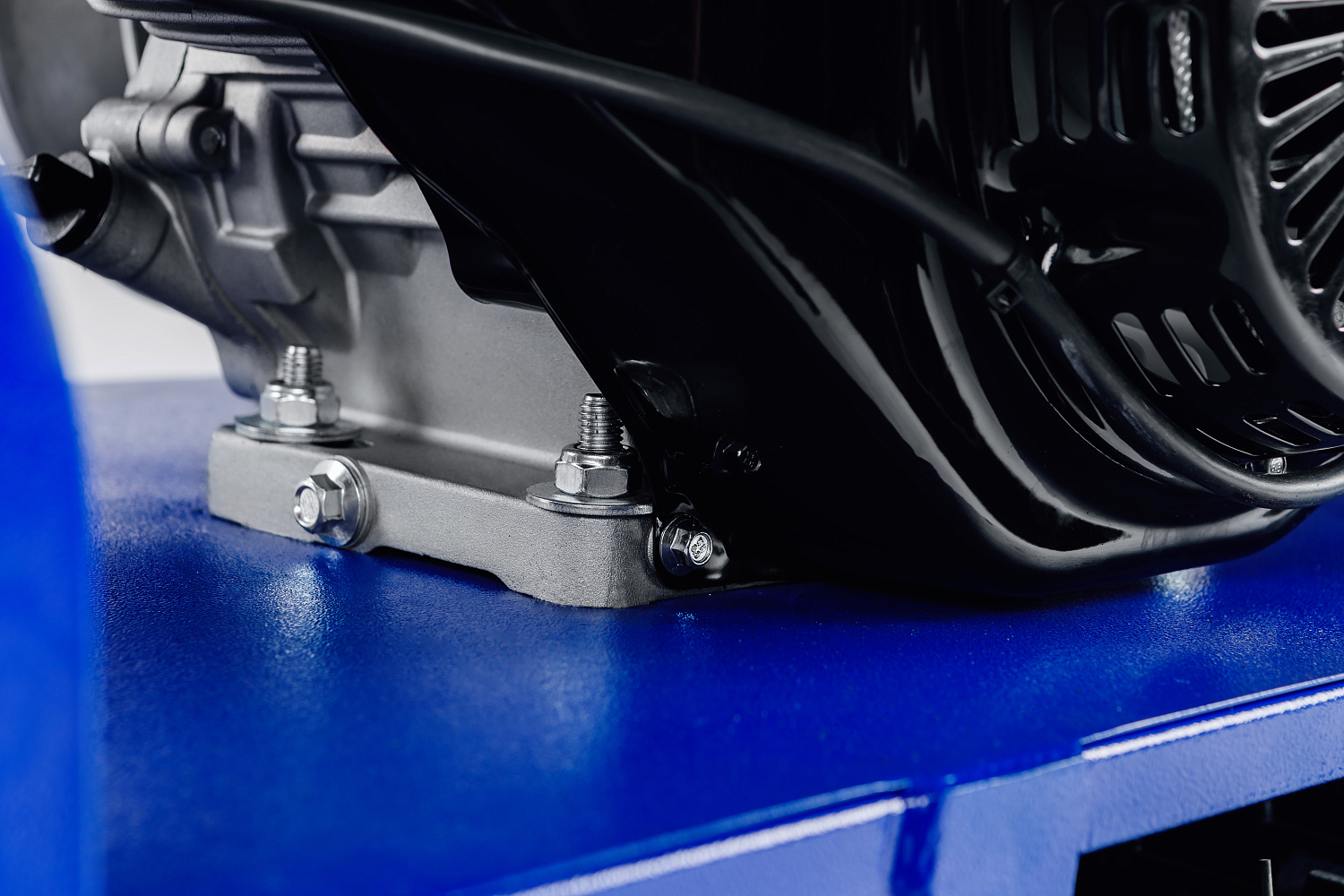 Мотобуксировщик SNOW DOG 17 с эл. запуском (DINKING) в Москве