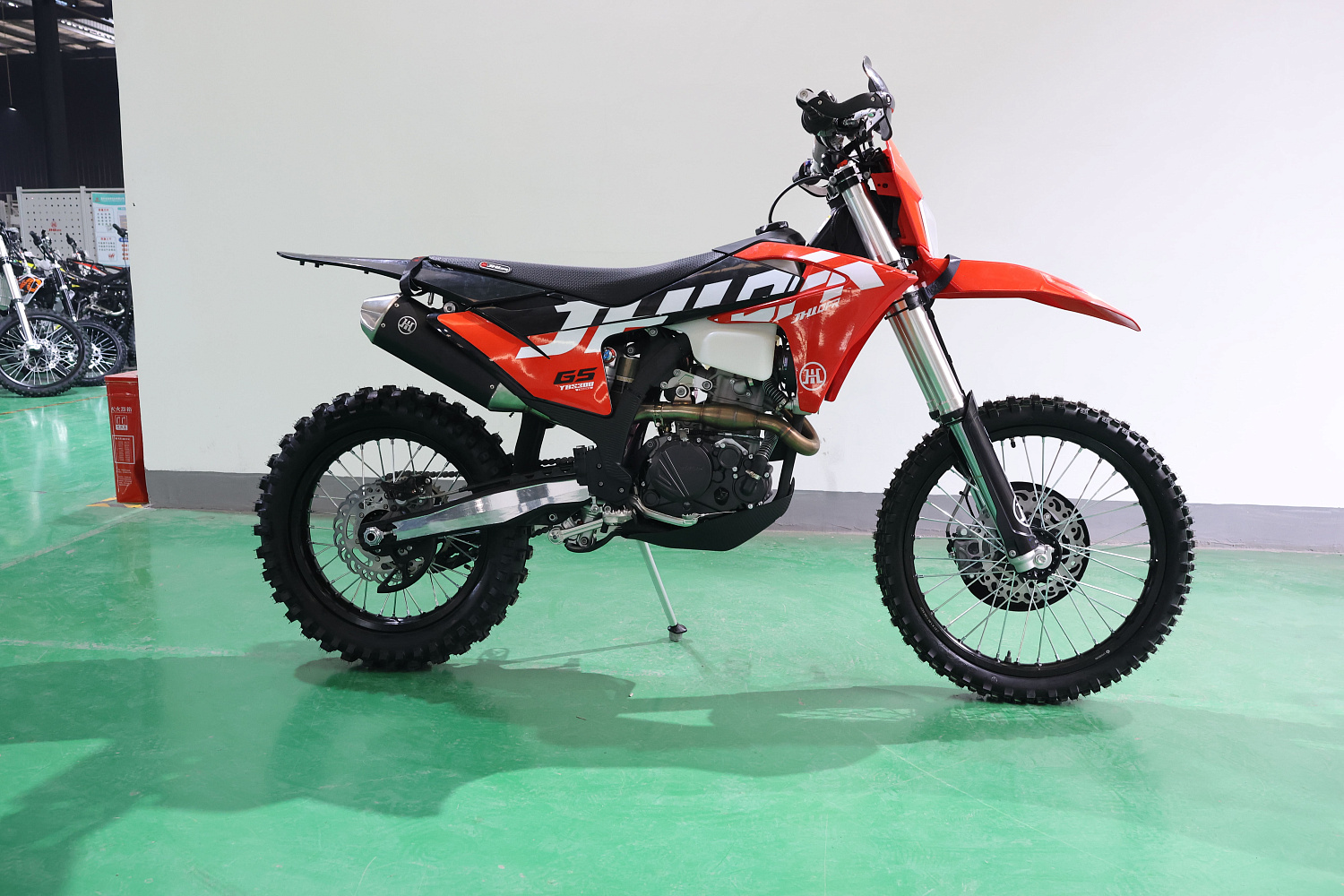 Мотоцикл JHLMOTO JHLofr GS YBS300 (176MN) в Москве Мотоцикл JHLMOTO JHLofr GS YBS300 (176MN) в Москве