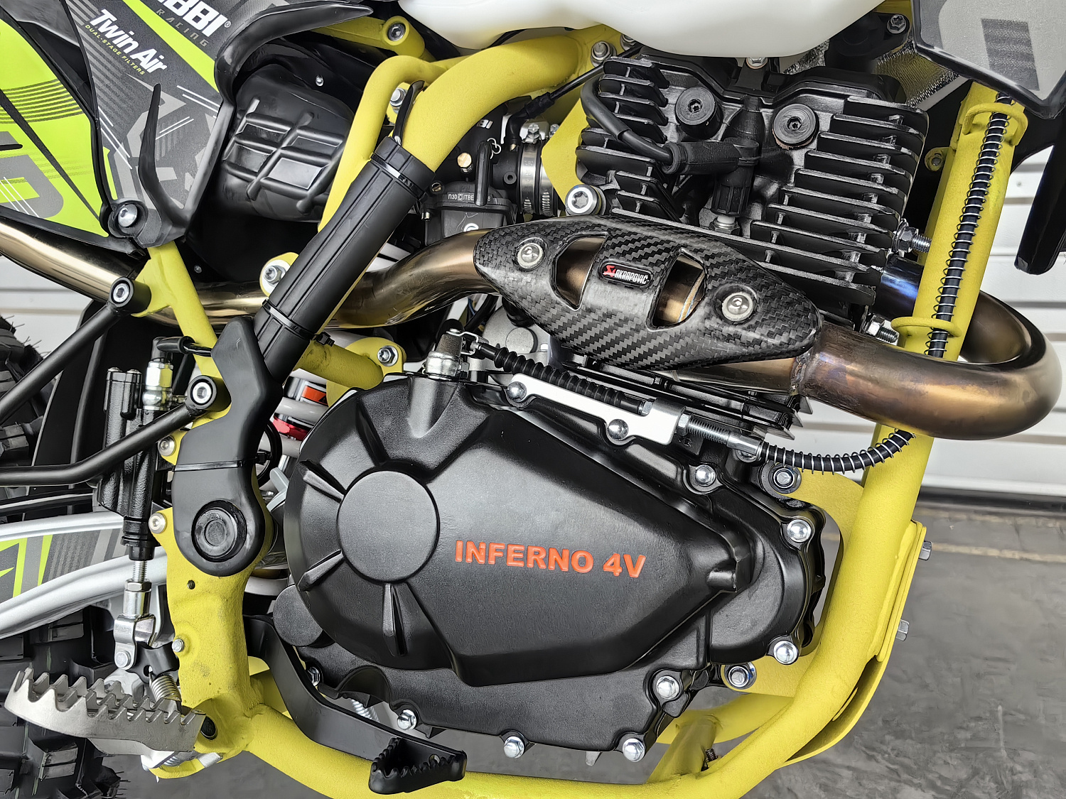 Кроссовый мотоцикл PROMAX INFERNO 380 (4 valves, 6 gears) в Москве Кроссовый мотоцикл PROMAX INFERNO 380 (4 valves, 6 gears) в Москве