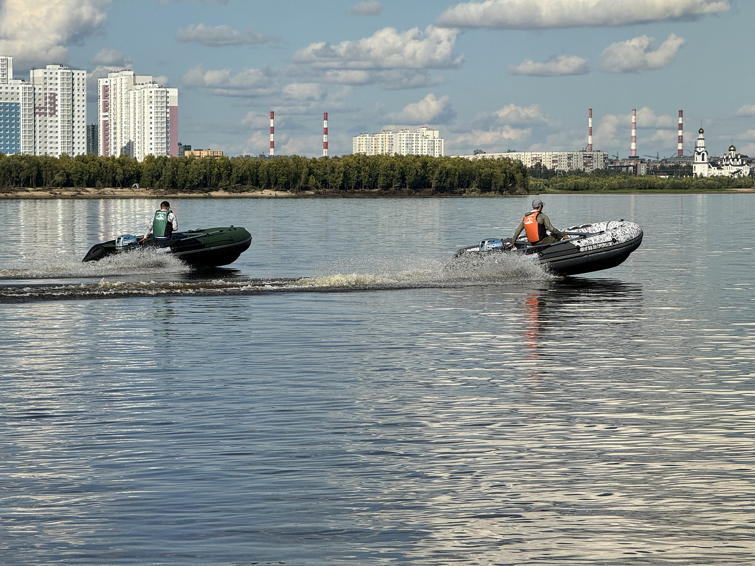 Лодка MISHIMO BIG FLOOR 440 в Москве