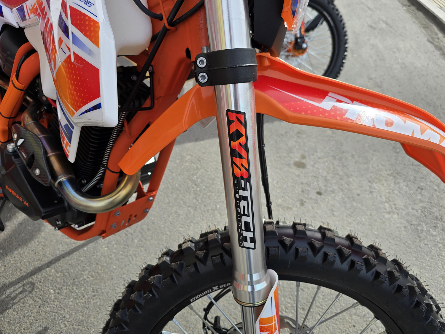 Кроссовый мотоцикл PROMAX INFERNO 380 (4 valves, 5 gears) в Москве Кроссовый мотоцикл PROMAX INFERNO 380 (4 valves, 5 gears) в Москве